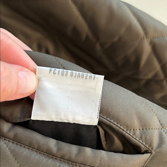 Burberry Quilted Jacket with Nova Check Lining - Picture 4 of 10